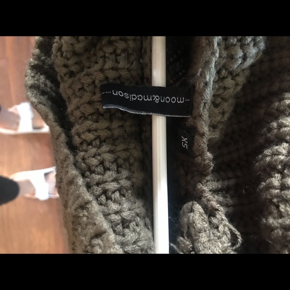 Fall Sweater - Picture 4 of 4